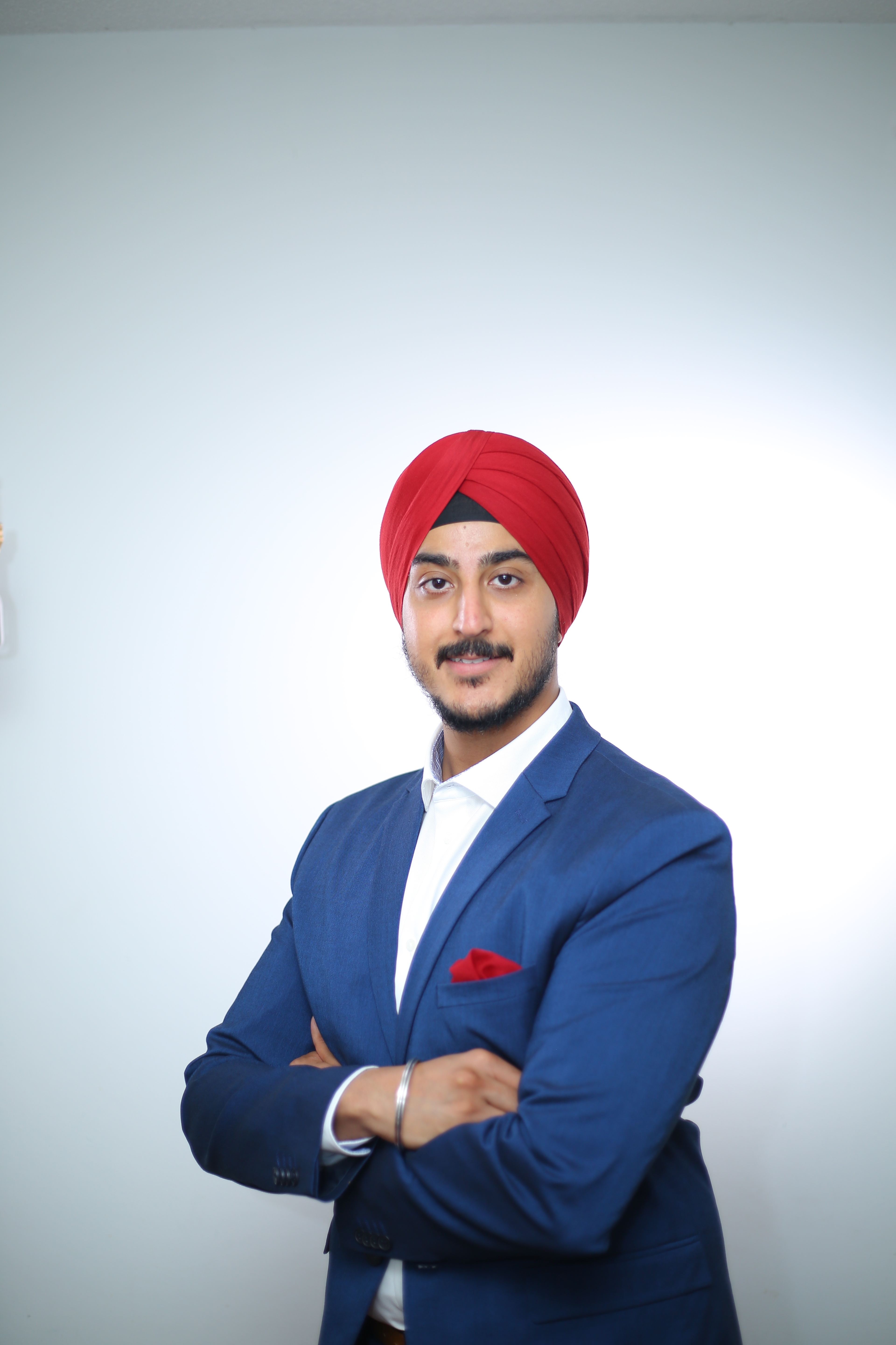 Manny Kandra — real estate professional